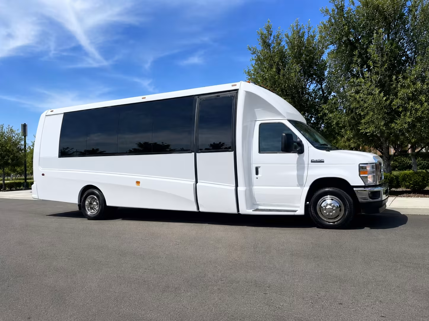 15 passenger minibus