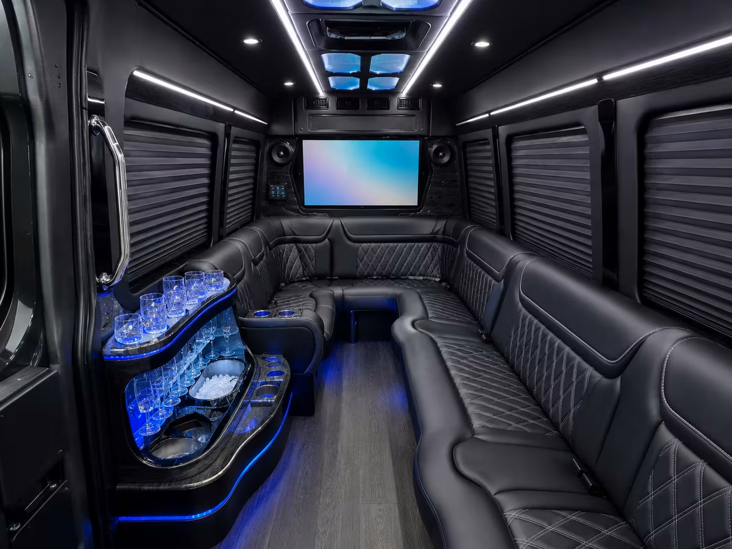 book plantation prom shuttle buses early in the season