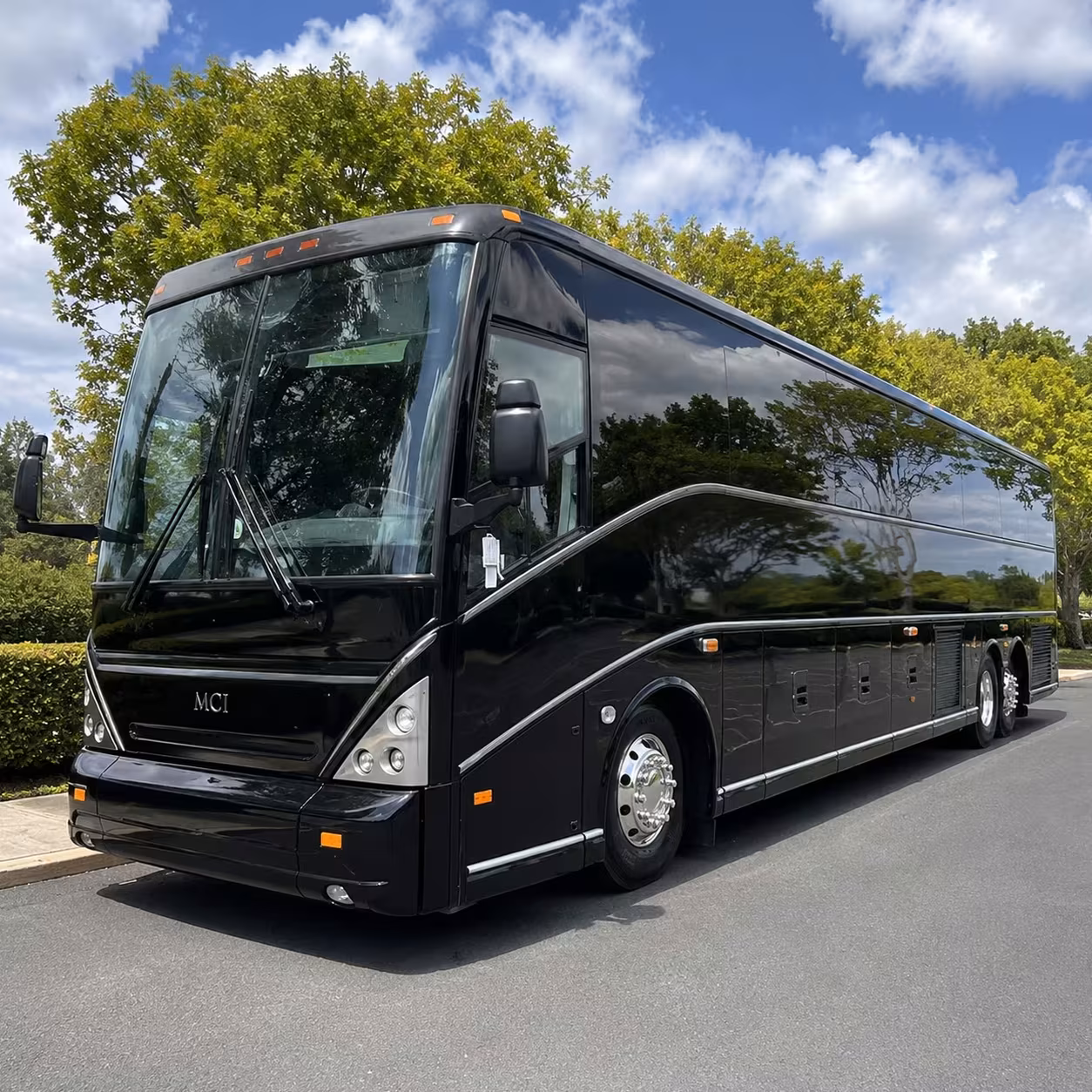 employee shuttle bus rentals for plantation businesses
