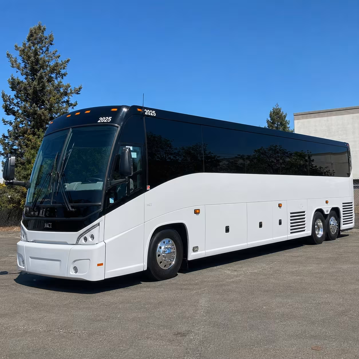 plantation church shuttle buses for sunday services